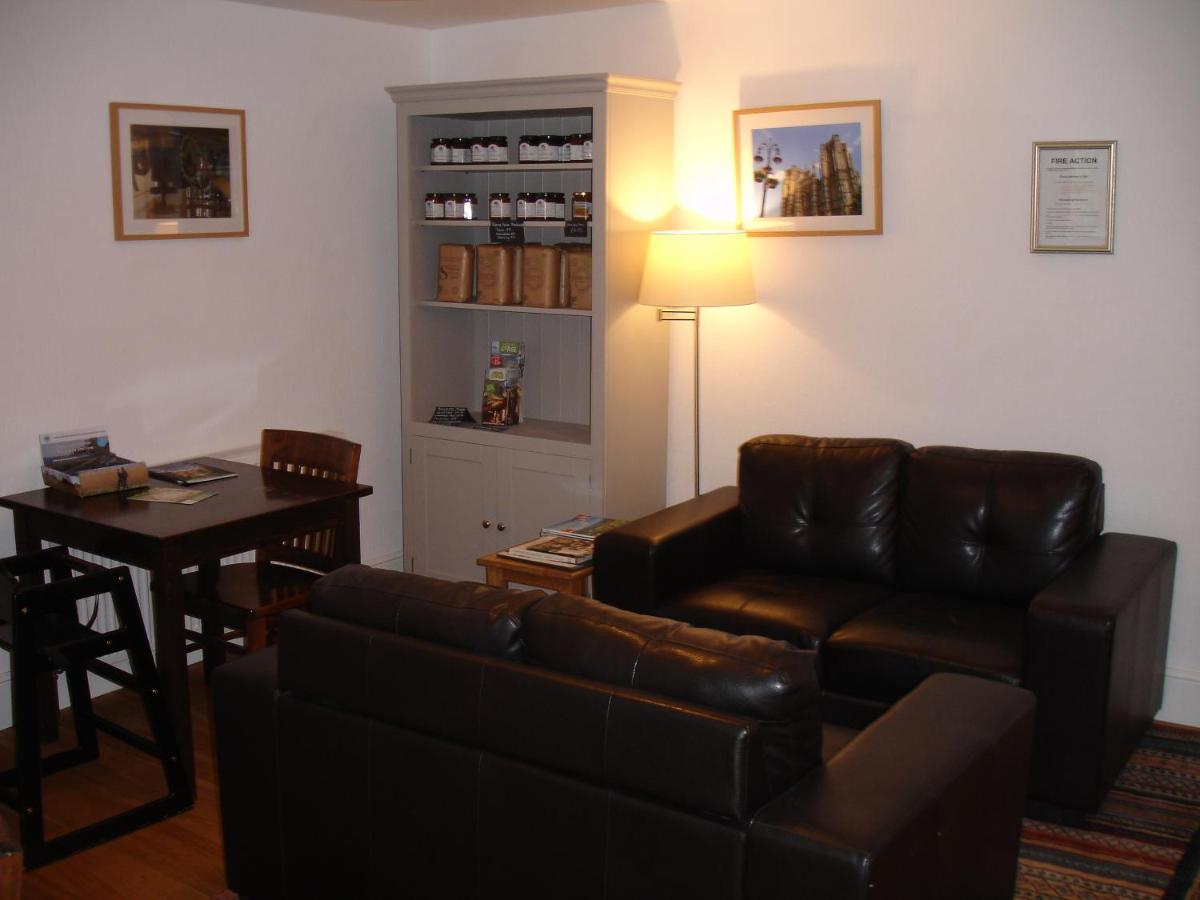 Burcott Mill Guesthouse Уелс Екстериор снимка