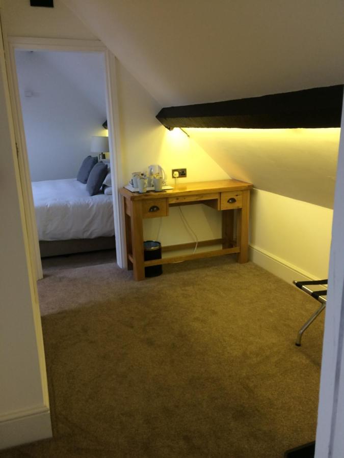 Burcott Mill Guesthouse Уелс Екстериор снимка