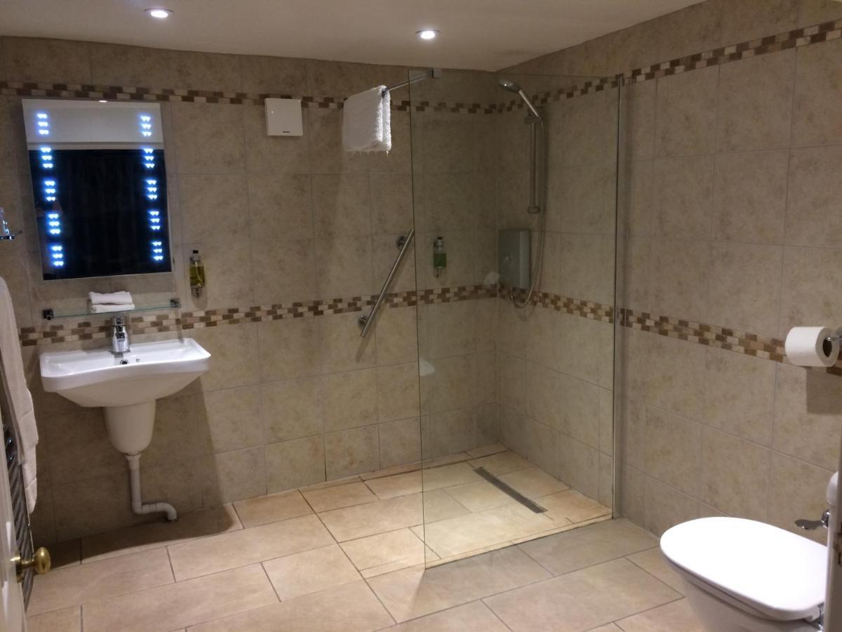 Burcott Mill Guesthouse Уелс Екстериор снимка