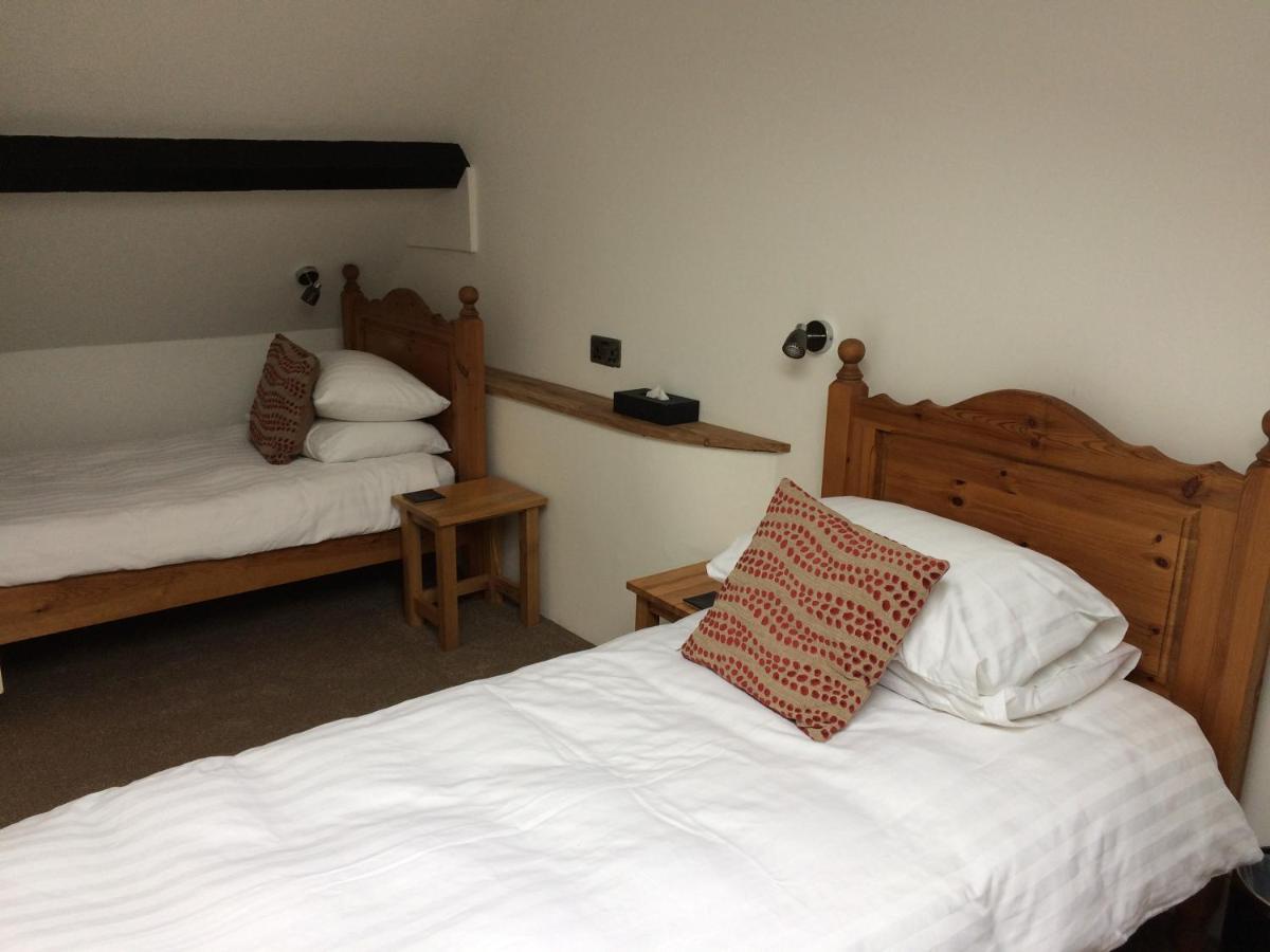 Burcott Mill Guesthouse Уелс Екстериор снимка