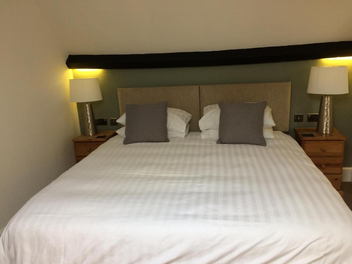 Burcott Mill Guesthouse Уелс Екстериор снимка