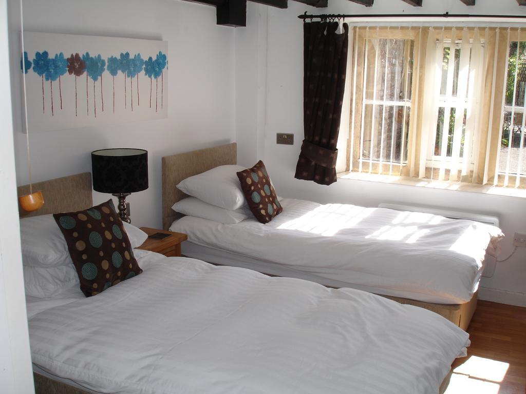 Burcott Mill Guesthouse Уелс Стая снимка