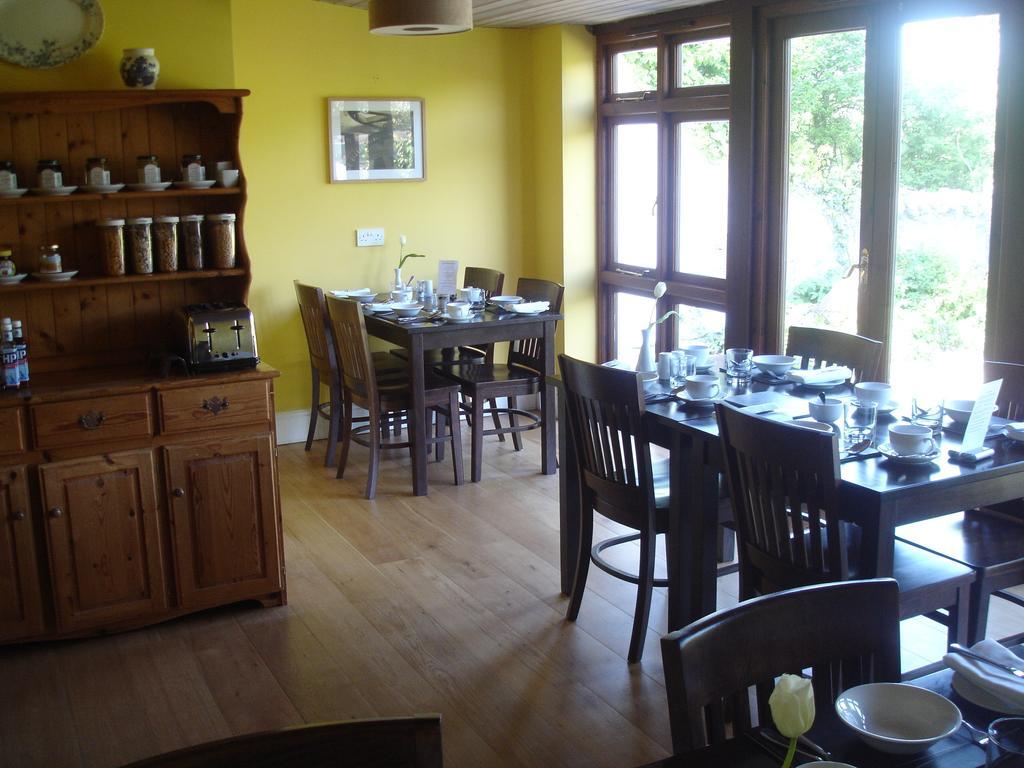 Burcott Mill Guesthouse Уелс Екстериор снимка