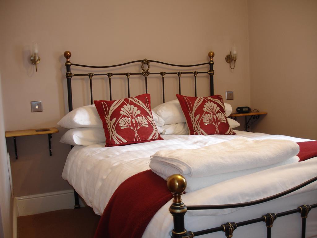 Burcott Mill Guesthouse Уелс Екстериор снимка