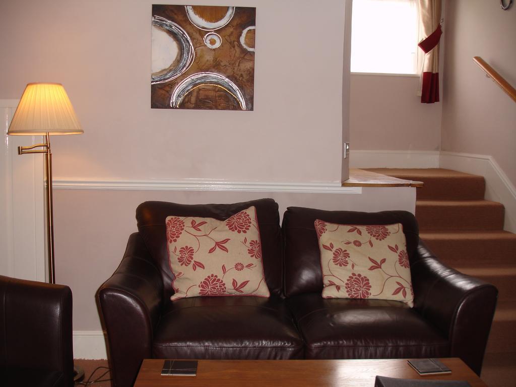 Burcott Mill Guesthouse Уелс Екстериор снимка